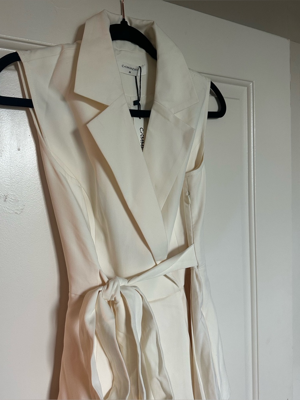 NWT Commense Cream Sleeveless Pleated Midi Dress - Medium - Picture 3 of 5